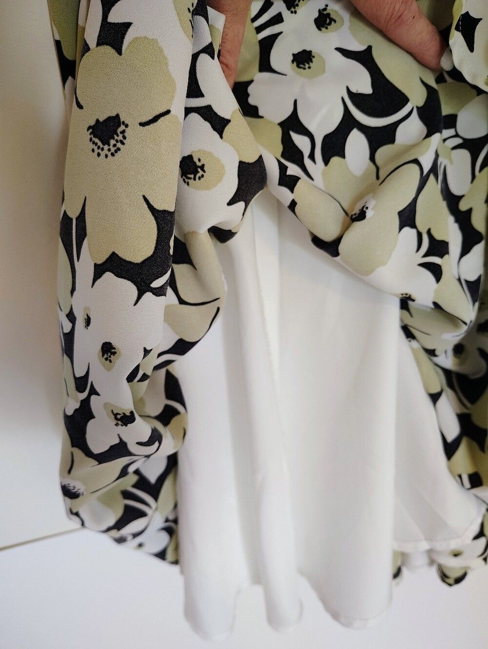 NWOT Garcia V-Neck Tie-Waist Midi Dress Cottagecore Prairiecore - Picture 6 of 6